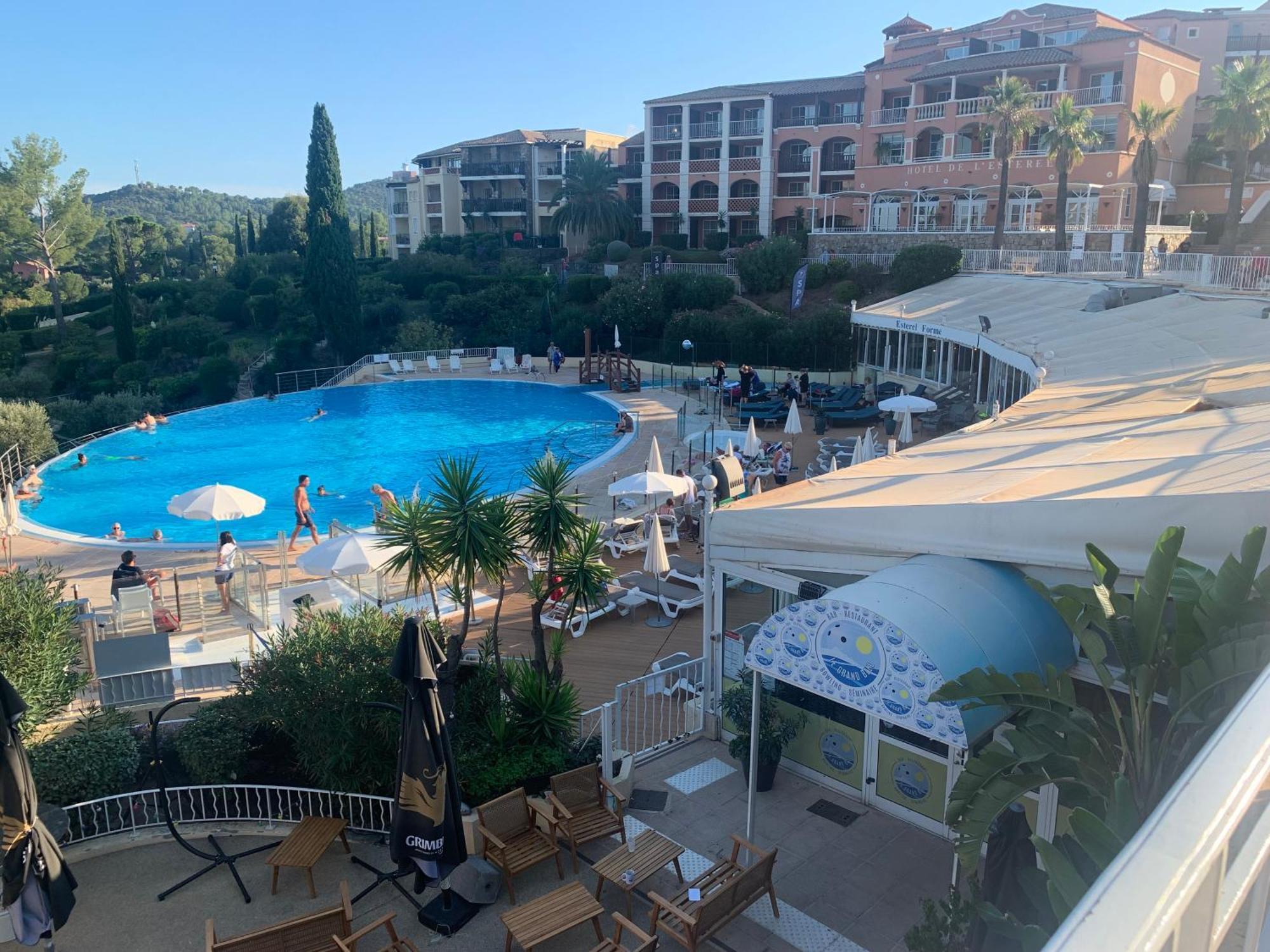 Cap Esterel 4 Pers Equipe, Belle Vue Golf, Centre Village Pierre & , Parking Inclu Et 5 Piscines Acces Gratuit, Clim, Wifi, Tv, Lave-vaisselle Et Lave-linge,four, Plancha Apartment Saint-Raphael (Var)