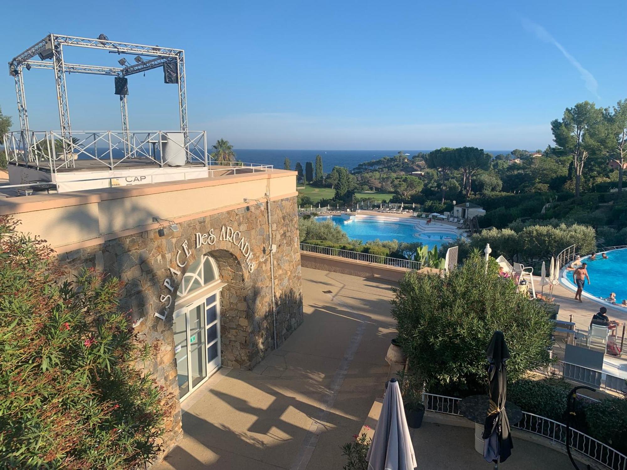 Cap Esterel 4 Pers Equipe, Belle Vue Golf, Centre Village Pierre & , Parking Inclu Et 5 Piscines Acces Gratuit, Clim, Wifi, Tv, Lave-vaisselle Et Lave-linge,four, Plancha Saint-Raphael (Var)
